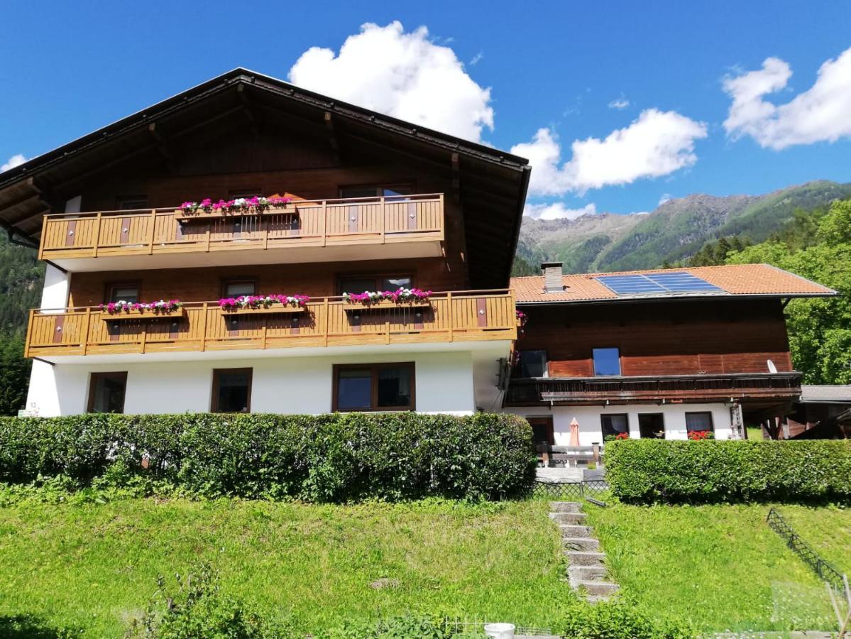 Hotel Haus Eder Burgi Nikolsdorf Exterior foto